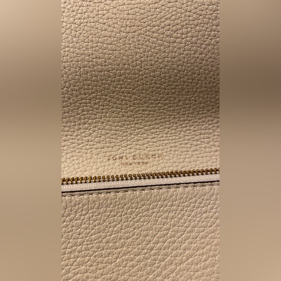 Tory Burch off white Crossbody Bag - Picture 4 of 8